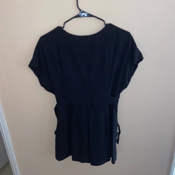 Super cute black Lilyful button front retro short sleeve romper casual fashion - Picture 3 of 12